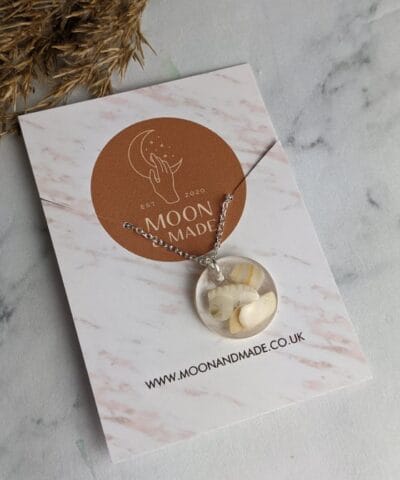 Shell in Resin Pendant Necklace