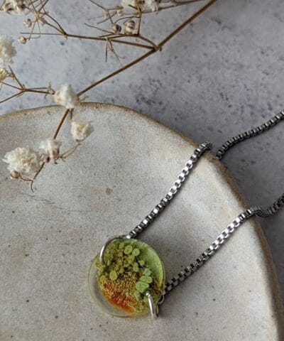 Adjustable Resin Pendant Bracelet