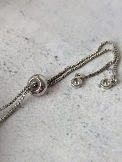 Adjustable Resin Pendant Bracelet - Image 2