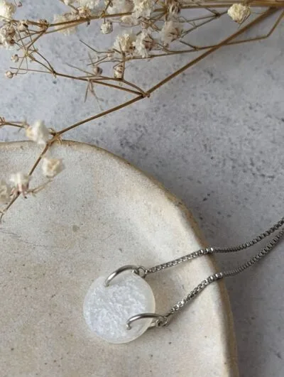 Adjustable Resin Pendant Bracelet