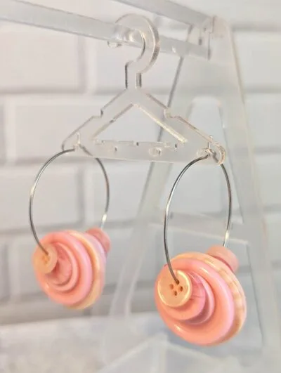 Button detail hoop earrings - Image 2