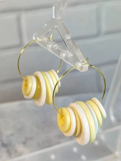Button detail hoop earrings - Image 2